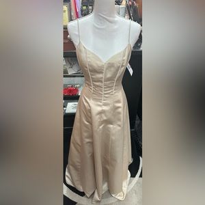 De Laru sz 11/12 long formal dress